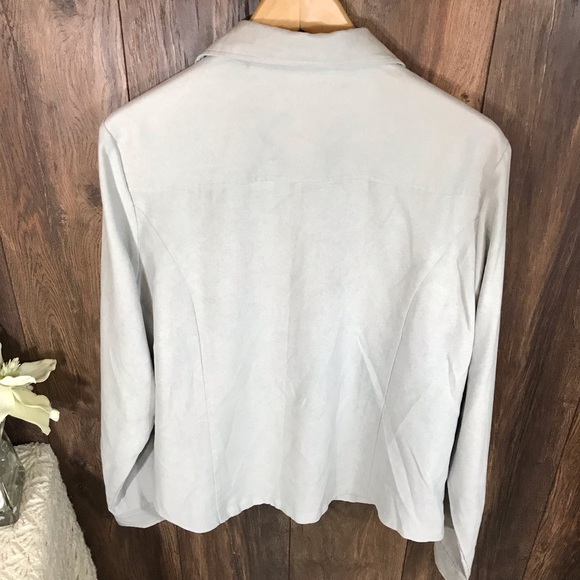 New York & Co button down light gray top Size XL NWT - Picture 6 of 7